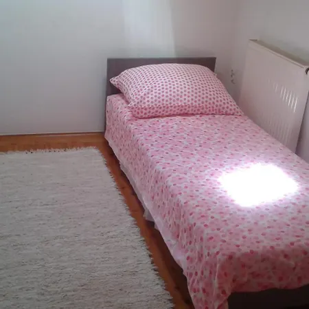 Pod Gruszka Apartment